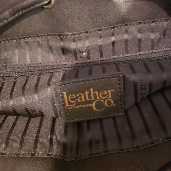 Leather Co & Liz Claiborne Leather Sling Bag Black - Picture 2 of 4